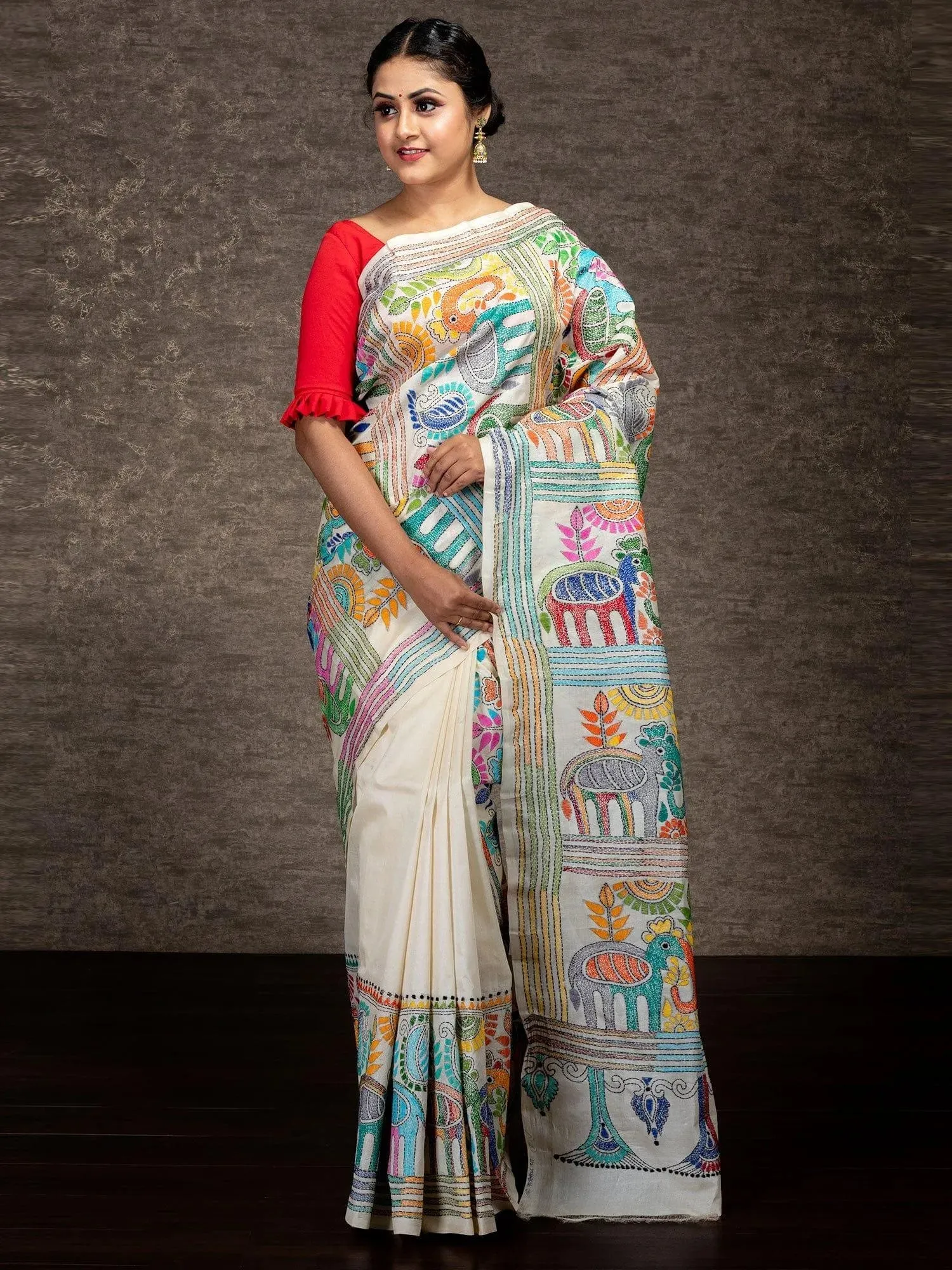 Elegant Par Anchal Kantha Stitch Tussar Silk Saree